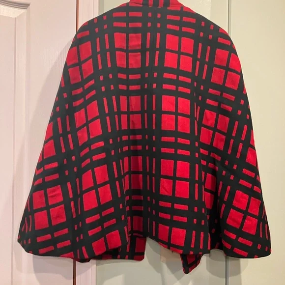 Red and Black Plaid Cape Coat - Picture 6 of 6